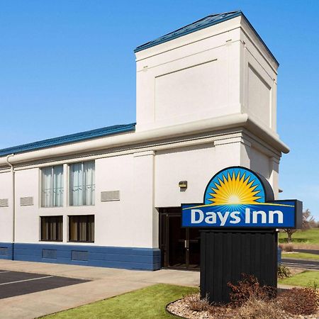 Days Inn By Wyndham Grand Island I-80 Doniphan Exterior photo